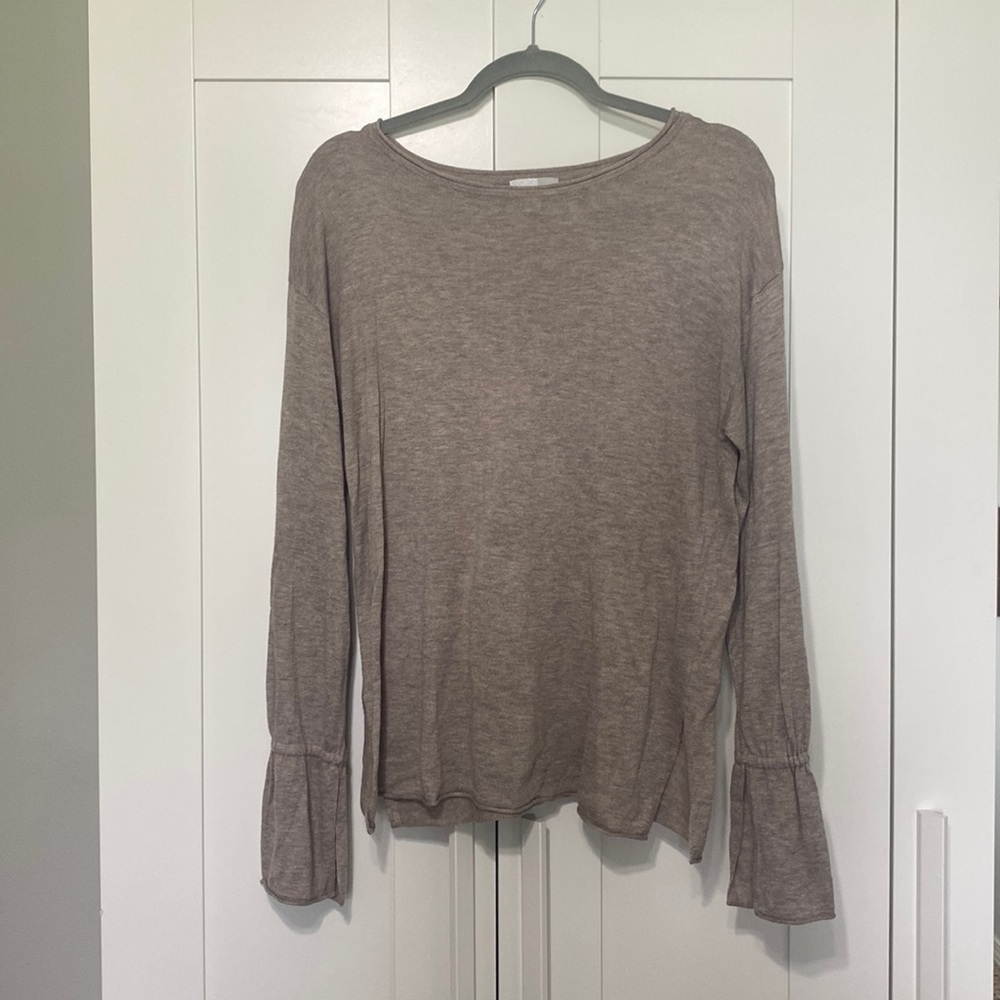 14th & Union Bell Sleeve Sand Crew Neck Sweater Size L